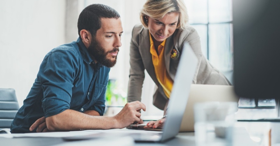 team-deciding-to-switch-small-business-accounting-services